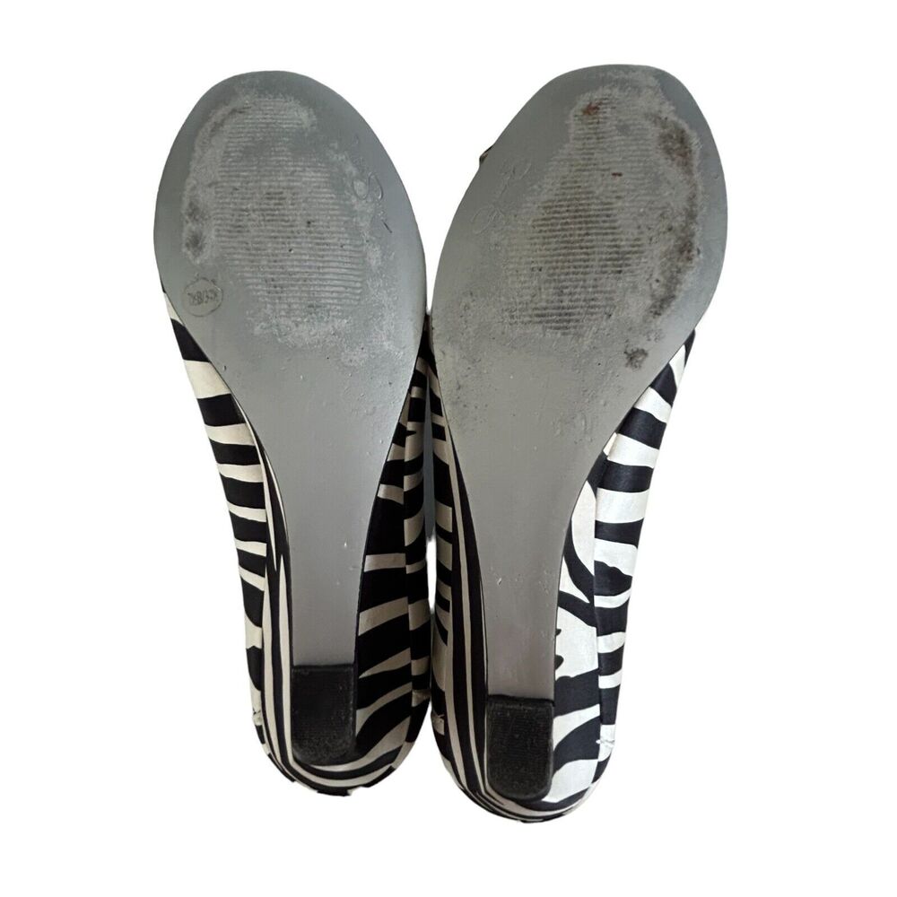 Jessica Simpson Black White Zebra Fabric Wedge Sz 7.5 Kitten Heel Buckle JS-DAFA - Picture 7 of 10